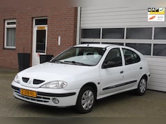 Renault Mégane - 1.4e RN 46609KM zeer nette auto stuurbekrachtiging, 4 deurs