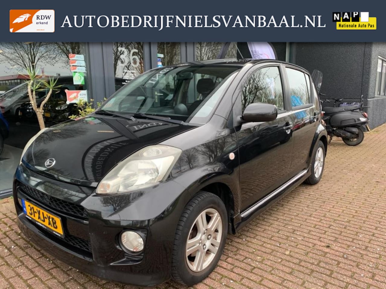 Daihatsu Sirion 2 - 1.3-16V Comfort Airco/LM-Velgen/Trekhaak - AutoWereld.nl