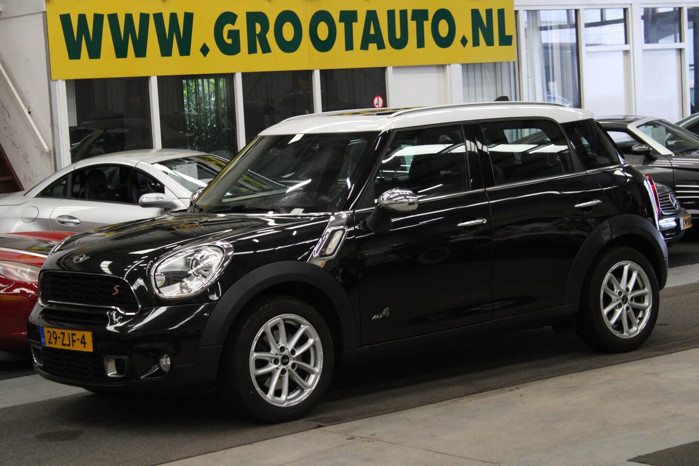 MINI Countryman - 1.6 Cooper S ALL4 Chili Panoramadak, Airco, Cruise control, Trekhaak - AutoWereld.nl