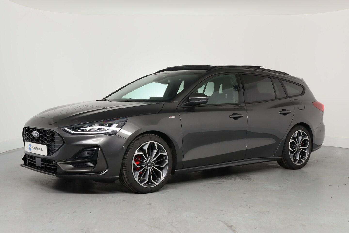 Ford Focus Wagon - 1.0 EcoBoost Hybrid ST Line X | Direct Leverbaar! | Drivers Assistance Pack | Winter Pack - AutoWereld.nl