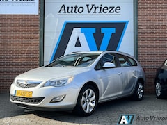 Opel Astra Sports Tourer - 1.4 Cosmo, Airco, Trekhaak EXPORT