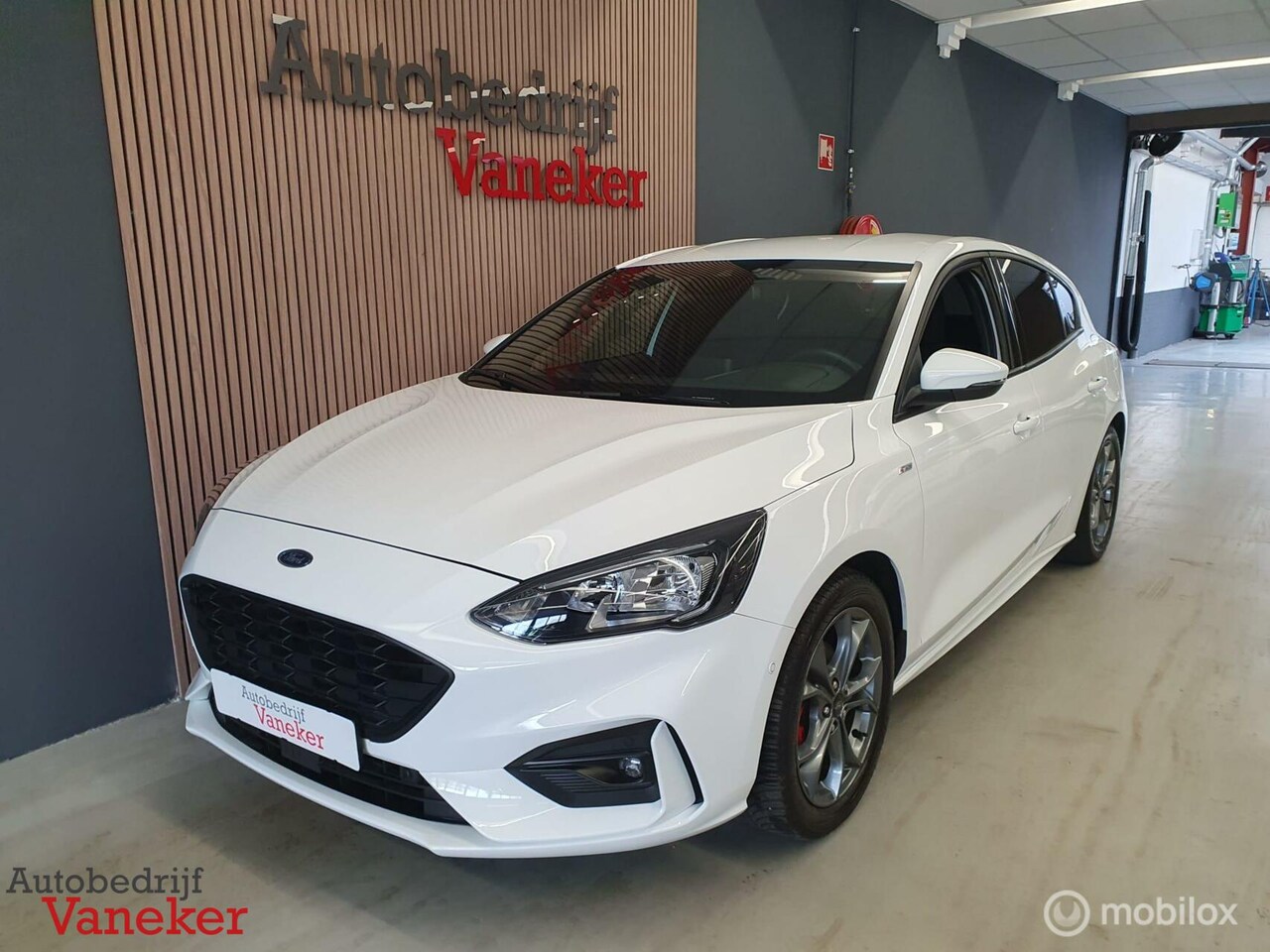 Ford Focus - 1.5 EcoBoost ST Line Carplay|Camera + Meer|Dealer - AutoWereld.nl