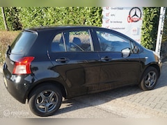 Toyota Yaris - 1.0 VVTi +met airco 5 deurs