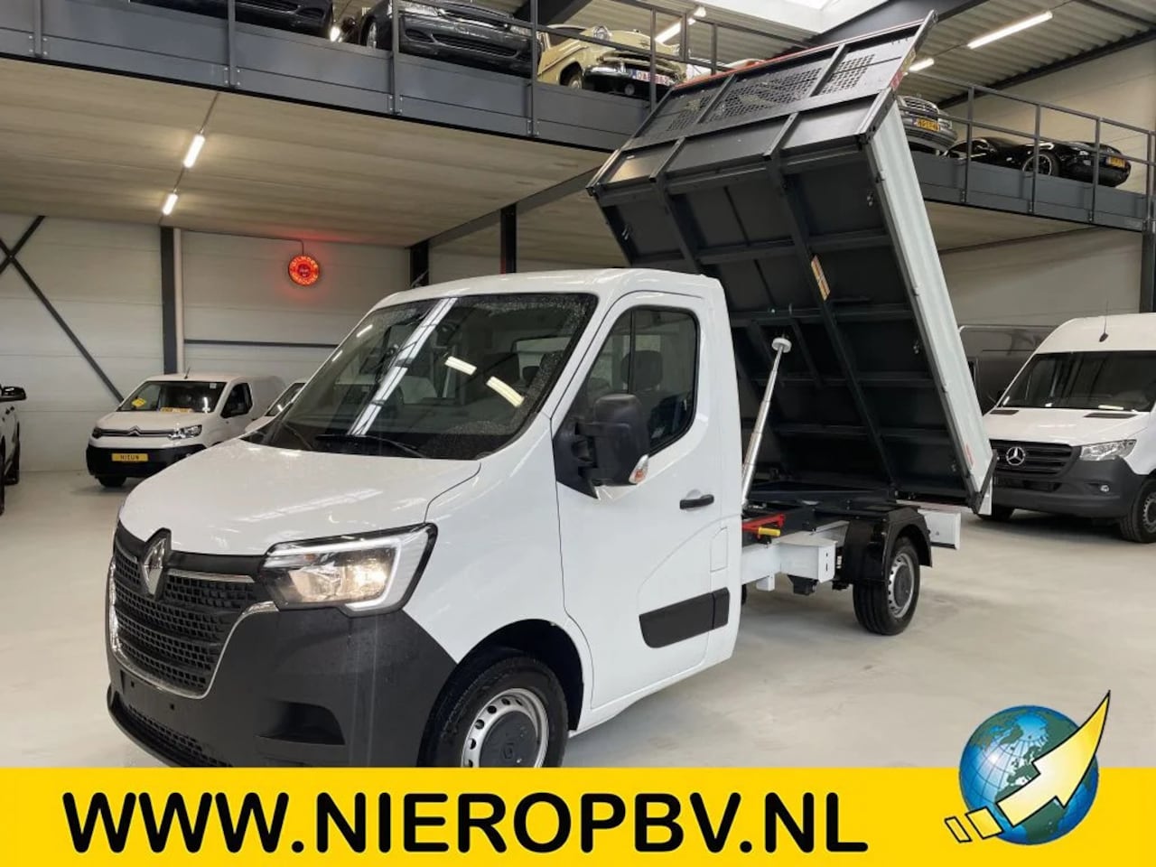 Renault Master - 2.3DCI Kipper Airco 135PK Trekhaak Nieuw Geen lever tijd ! - AutoWereld.nl