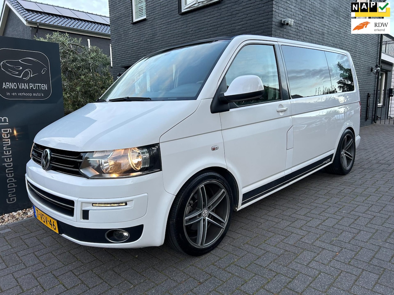 Volkswagen Transporter - 2.0 TDI Edition 25 / Leer / Airco / PDC / Navigatie - AutoWereld.nl