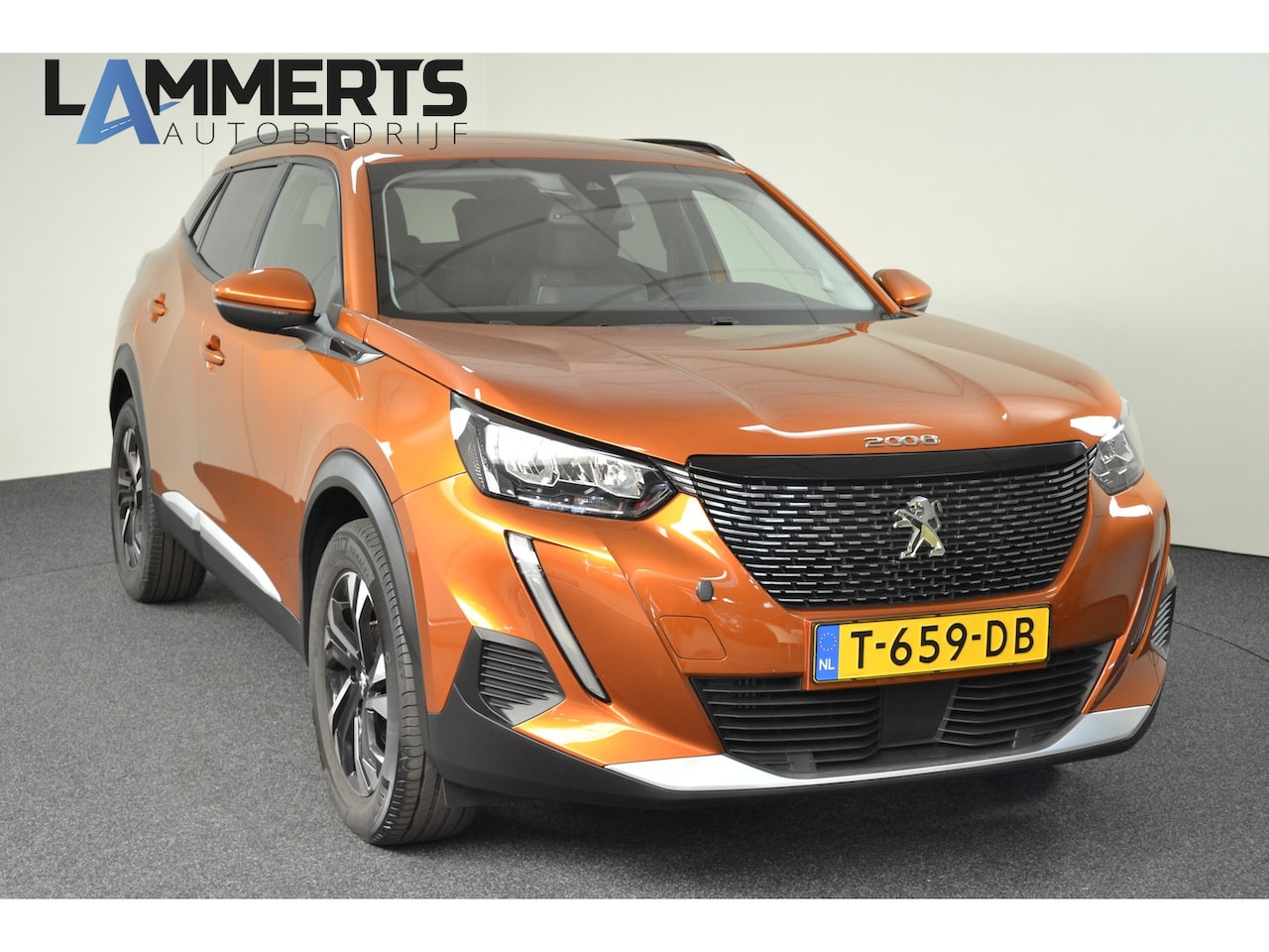 Peugeot 2008 - 1.2 Puretech 130pk Allure Navi, Achteruitrij camera Apple Carplay Stoelverw - AutoWereld.nl