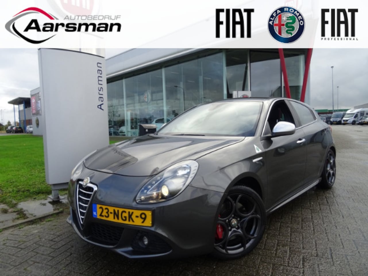 Alfa Romeo Giulietta - 1.7 TBi Quadrifoglio 235 PK | Kleppensysteem - AutoWereld.nl