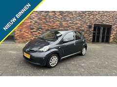 Toyota Aygo - 1.0-12V +