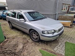 Volvo V70 - 2.4 D5 Edition I