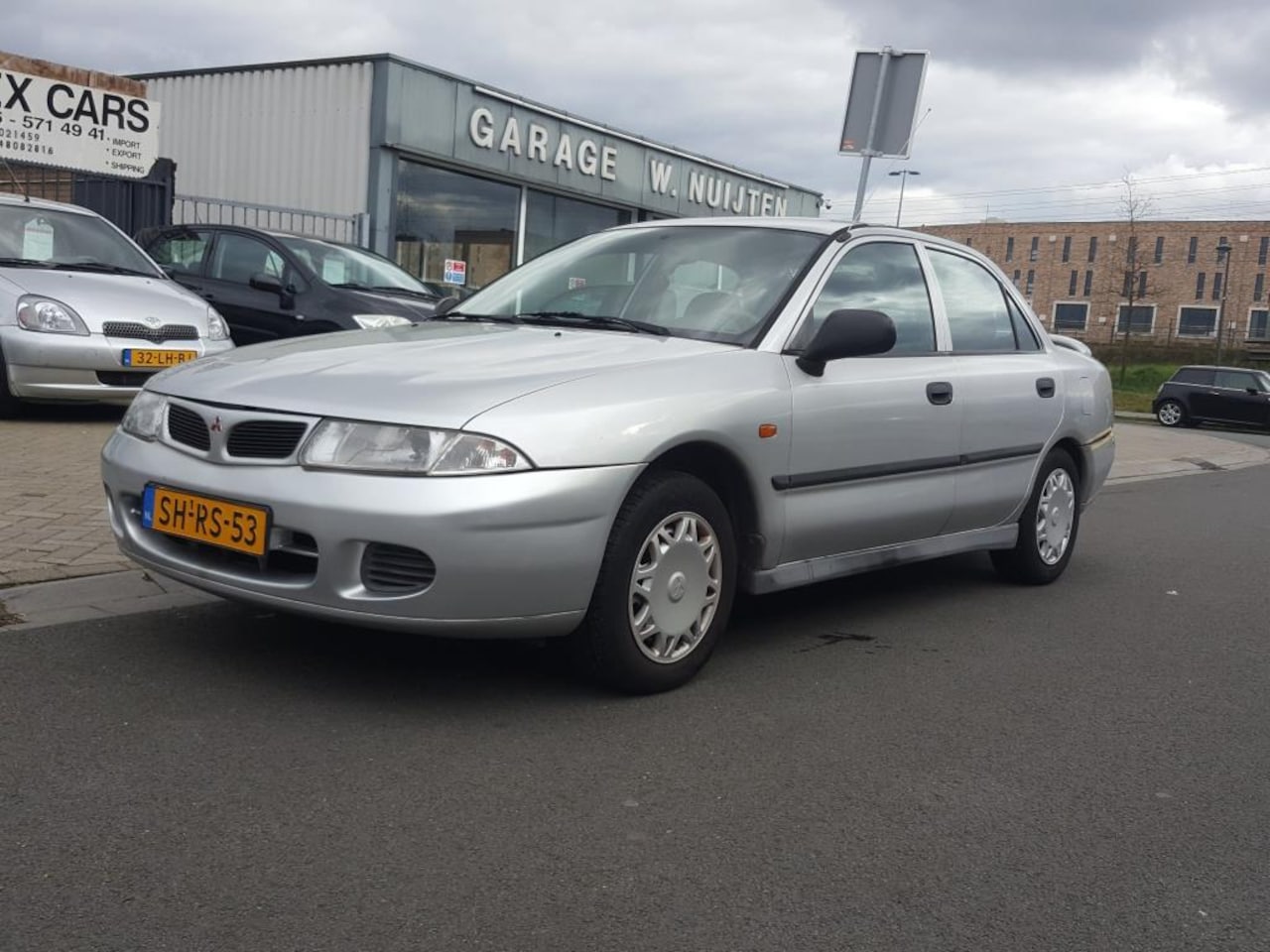 Mitsubishi Carisma - 1.6 GL Limited Edition 1.6 GL Limited Edition - AutoWereld.nl