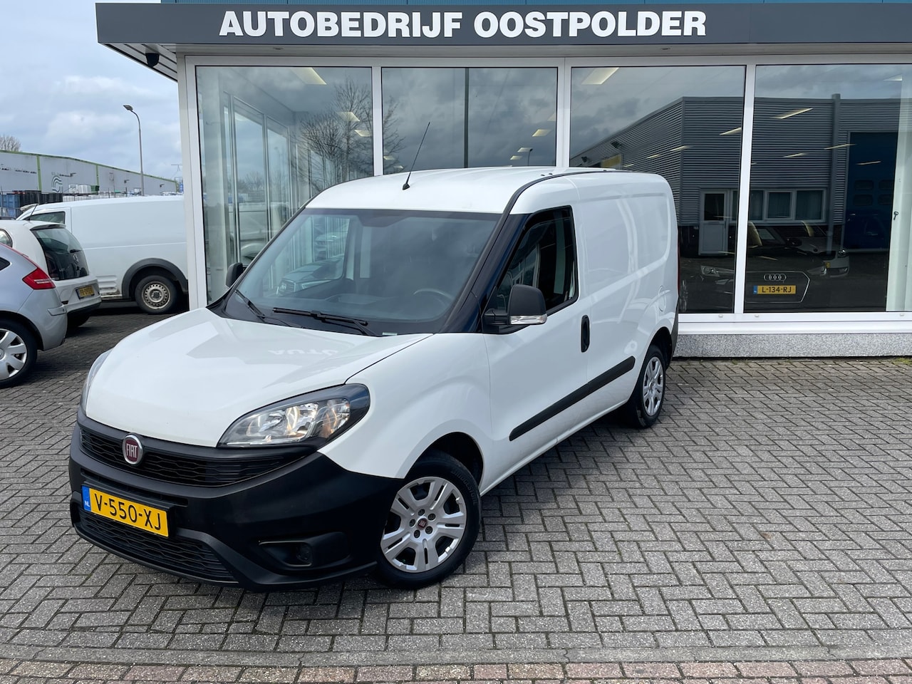 Fiat Doblò Cargo - 1.3 MJ L1H1 Actual 1.3 MJ L1H1 Actual - AutoWereld.nl