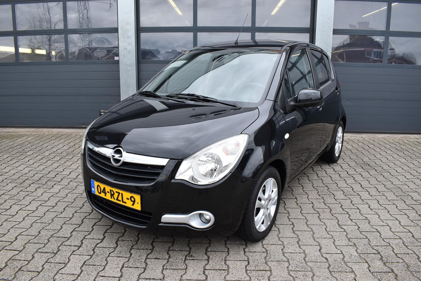 Opel Agila - 1.0 12V 68pk Edition - AutoWereld.nl