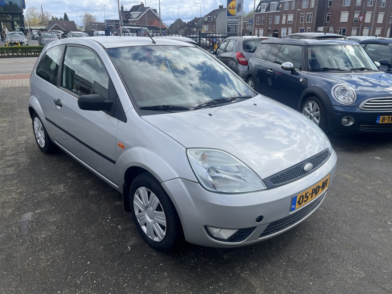 Ford Fiesta - 1.3 Futura 1.3 Futura - AutoWereld.nl