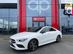 Mercedes-Benz CLA-Klasse - 250 e Hybride AMG Night pakket Panorama Ambient light