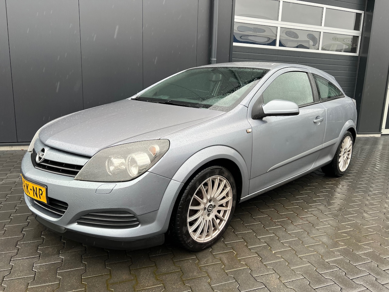 Opel Astra GTC - 1.6 Enjoy 1.6 Enjoy - AutoWereld.nl