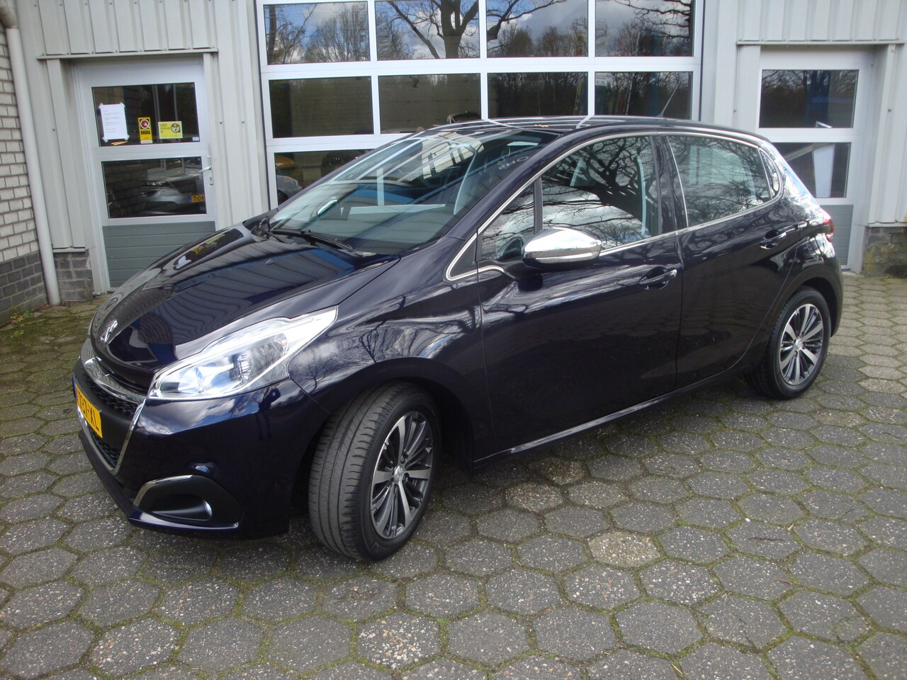 Peugeot 208 - 1.2 PureTech Allure 1.2 PureTech Allure - AutoWereld.nl