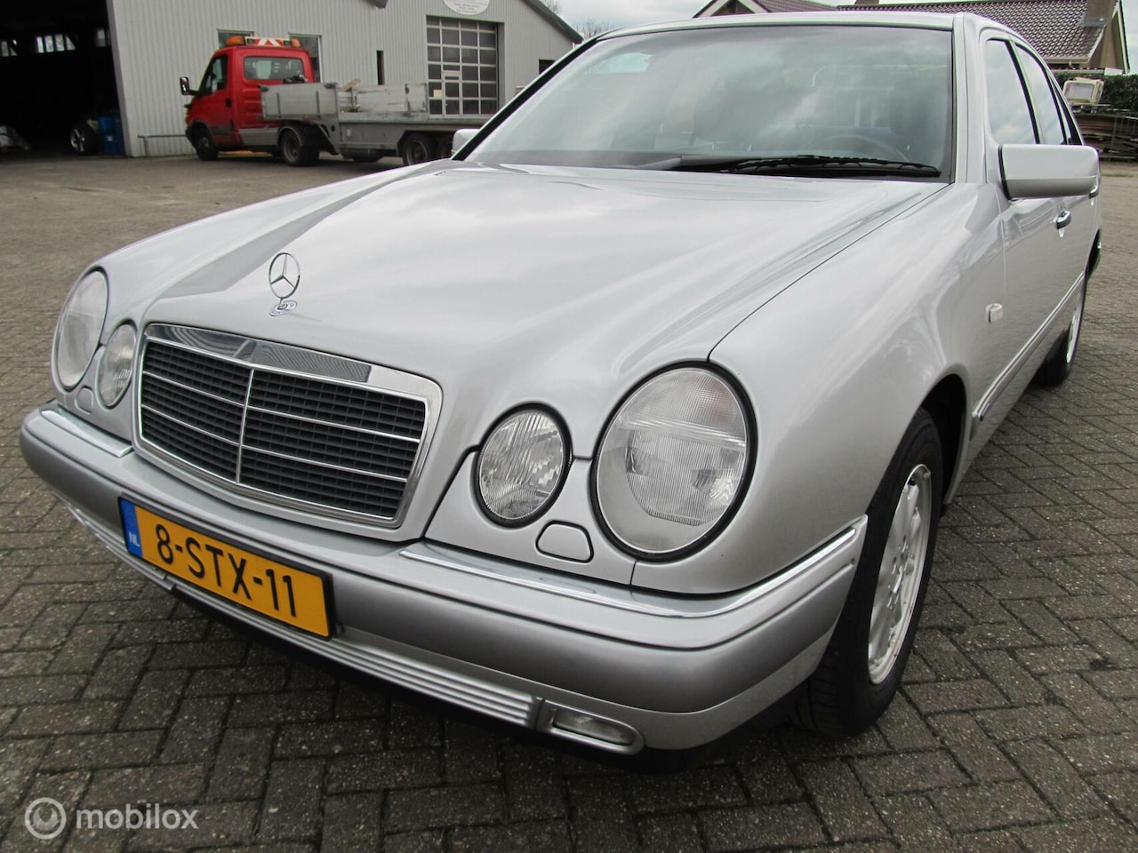 Mercedes-Benz E-klasse - 240 Elegance 240 Elegance, 124447km,fantastisch rijdend - AutoWereld.nl