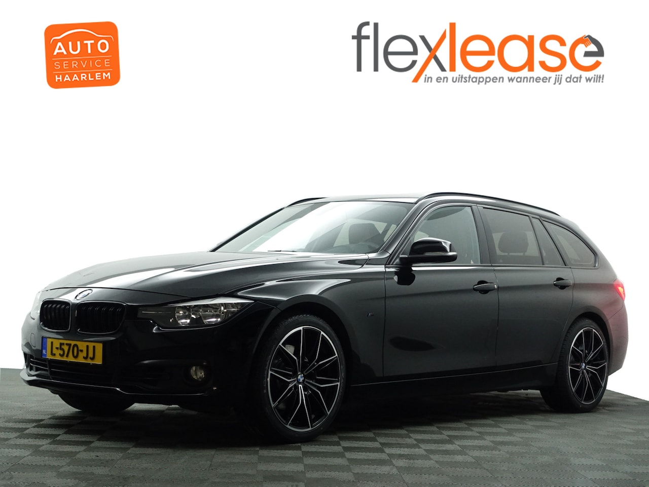 BMW 3-serie Touring - 330i 252pk M Individual Aut- Design Leder Interieur, Park Assist, Elek Trekhaak, Carbon, D - AutoWereld.nl