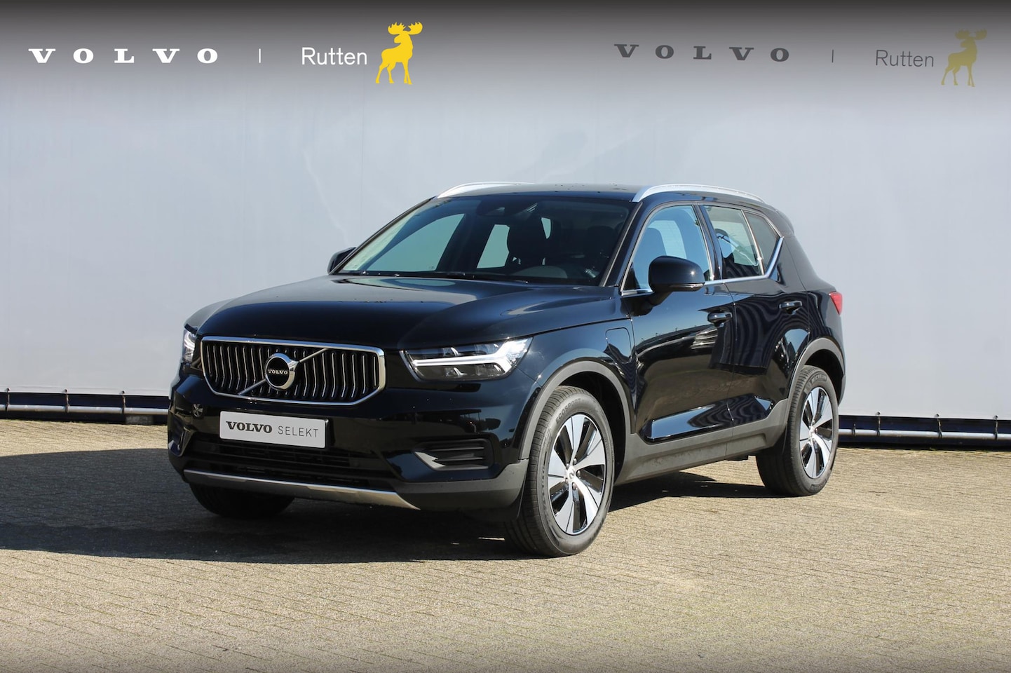 Volvo XC40 - T4 211PK Automaat Recharge Inscription Expression / Navigatie / Road Sign Information / Cr - AutoWereld.nl