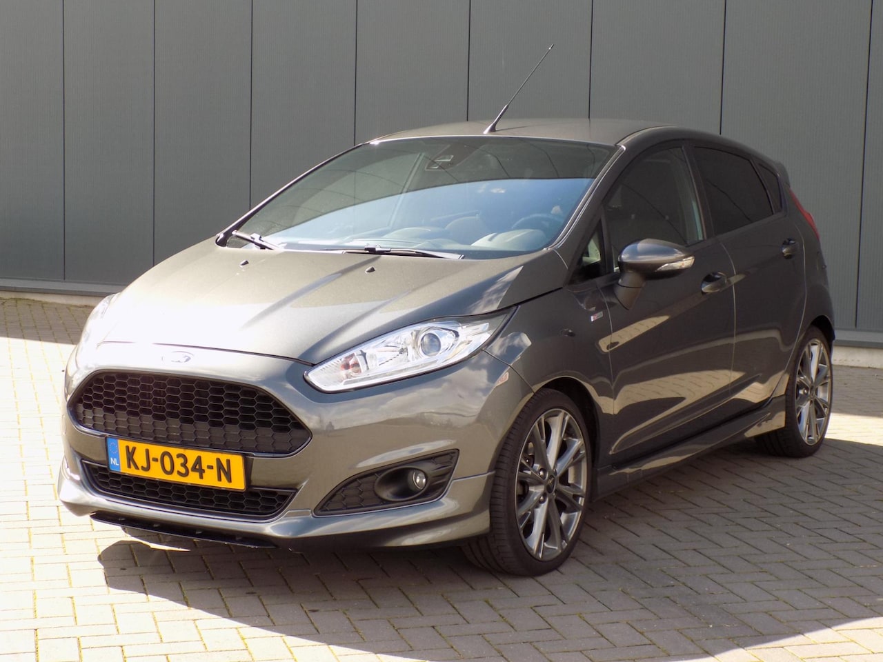 Ford Fiesta - 1.0 EcoBoost Titanium Sport 5Drs - AutoWereld.nl