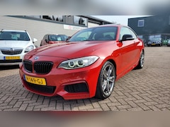 BMW 2-serie Coupé - M235i High Executive hand geschakeld