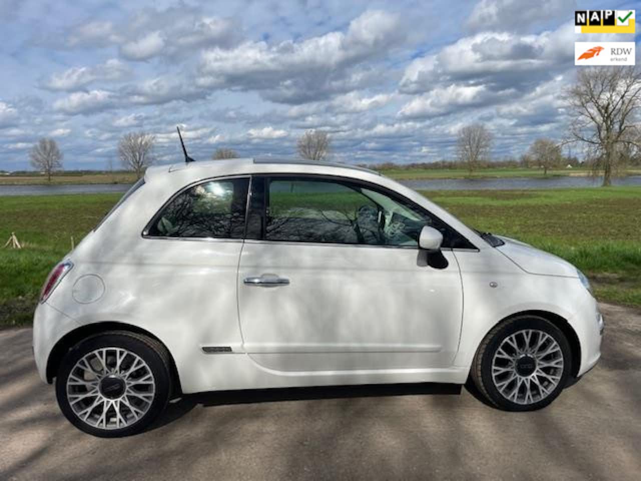 Fiat 500 - Panorama dak, airco. - AutoWereld.nl