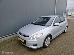 Hyundai i30 - 1.4i Dynamic