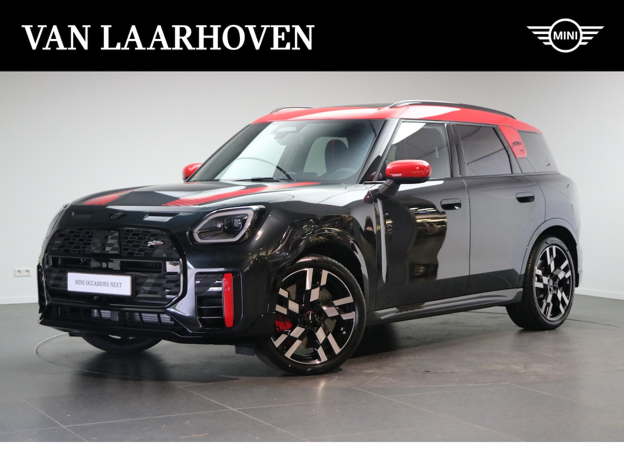 MINI John Cooper Works - Countryman ALL4 Automaat / Panoramadak / LED / Adaptief onderstel / Verwarmd Stuurwiel / C - AutoWereld.nl