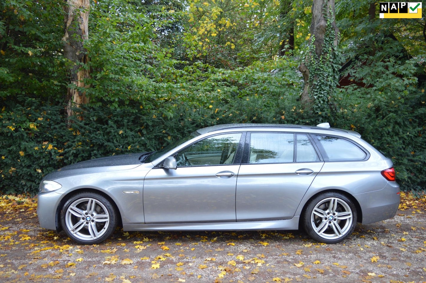 BMW 5-serie Touring - 523i High Exe M-pakket/Org NL/NAP - AutoWereld.nl