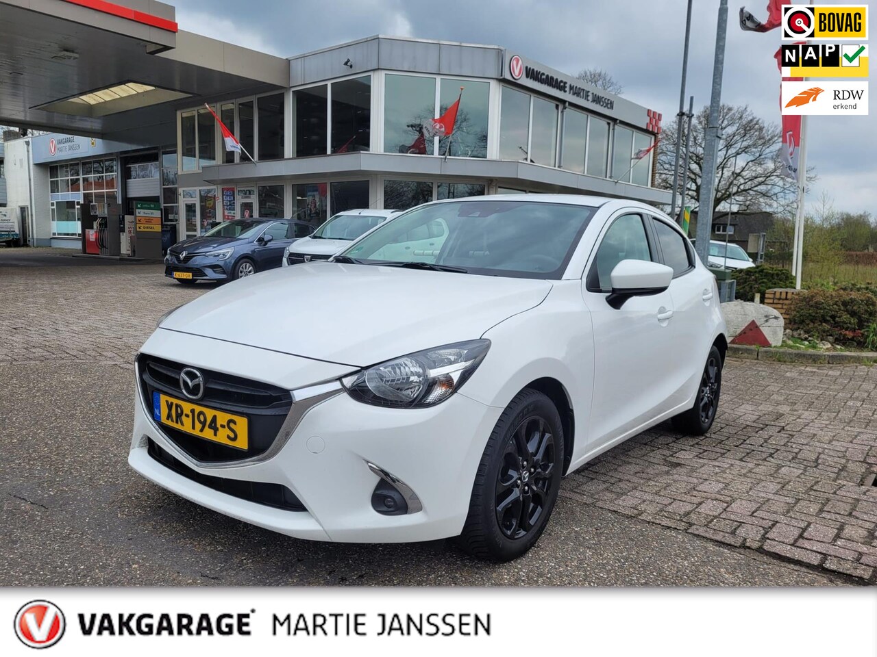 Mazda 2 - 1.5 Skyactiv-G Sport Selected NAVIGATIE - AIRCO - CRUISE CONTROLE - KEYLESS - LMV - AutoWereld.nl