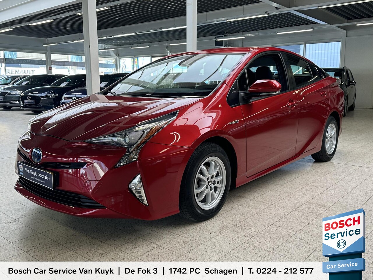 Toyota Prius - 1.8 Dynamic AUTOMAAT / CRUISE CONTROL / HEAD-UP DISPLAY / STOELVERWARMING / JBL-AUDIO / BL - AutoWereld.nl