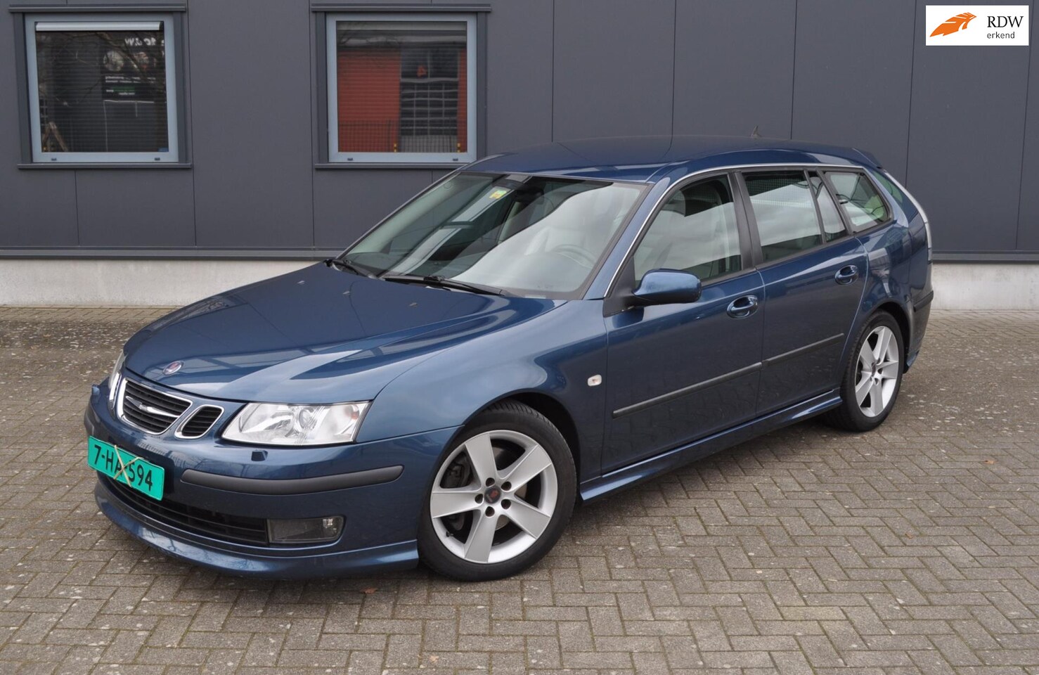 Saab 9-3 Sport Estate - 2.8 V6 T Aero Sport Estate 2.8 V6 T Aero, 202 kW, netto € 9.993, Dealer onderhouden, bijtel vriendelijk! - AutoWereld.nl