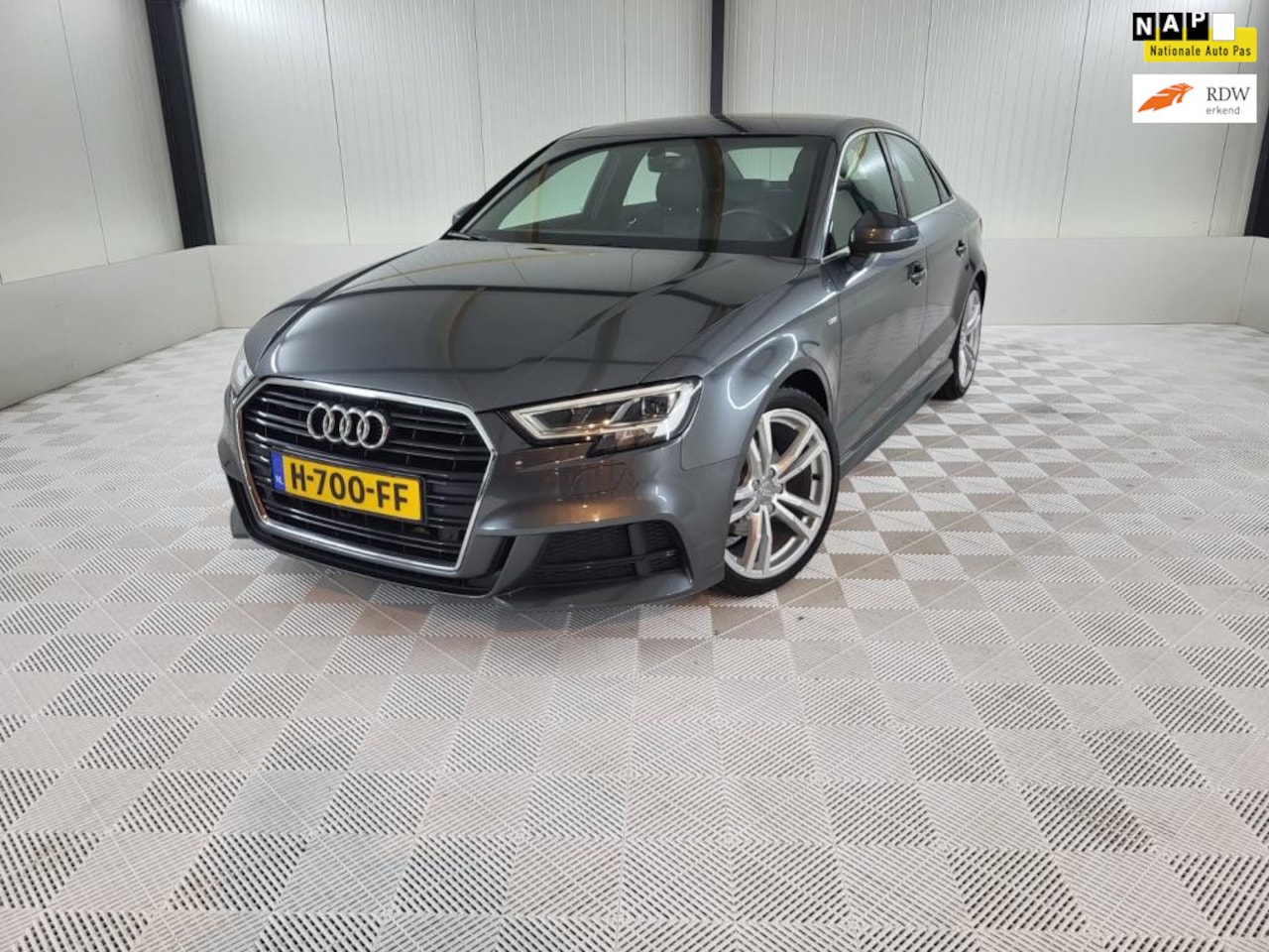 Audi A3 Limousine - 35 TFSI CoD Sport S Line Edition 35 TFSI CoD Sport S Line Edition - AutoWereld.nl