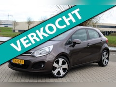 Kia Rio - 1.4 CVVT Super l Climate l PDC l Cruise l Stoelverw