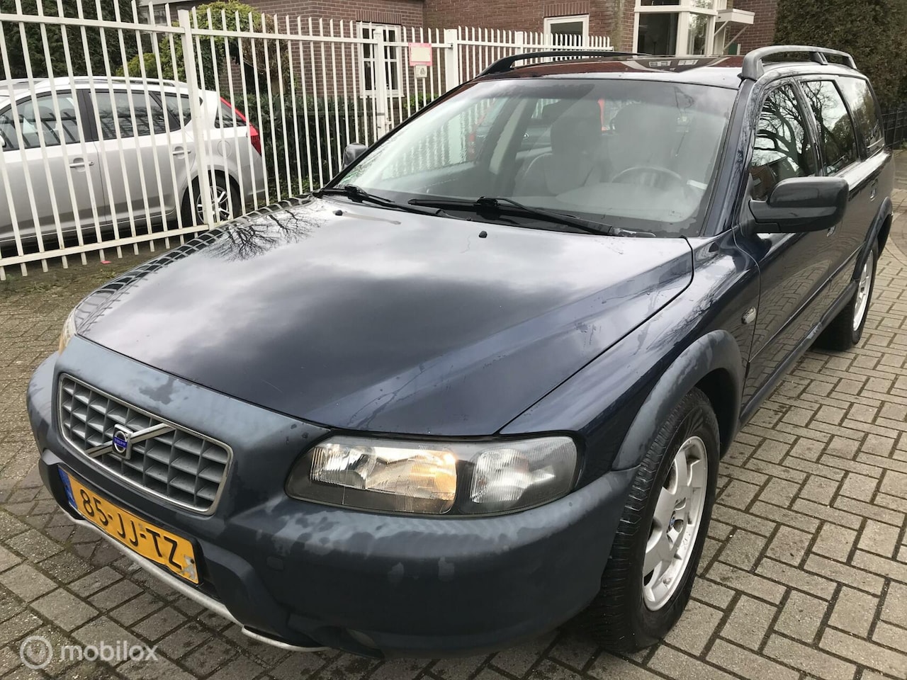 Volvo V70 - 2.4 T AWD Gtr. C.L. 2.4 T AWD Gtr. C.L. - AutoWereld.nl