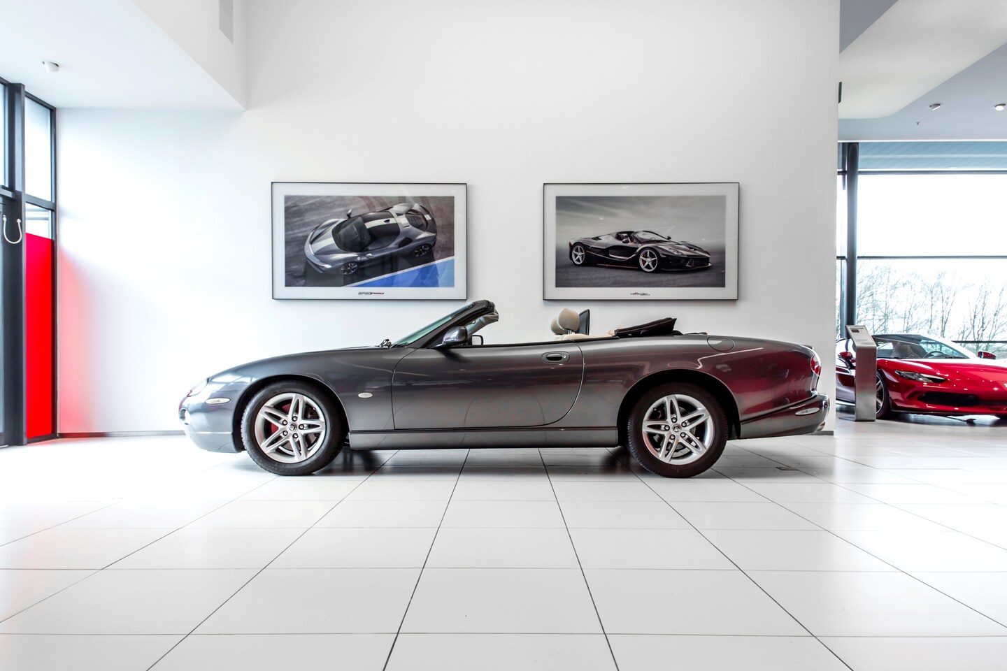 Jaguar XK8 - 4.2 V8 Convertible 4.2 V8 Convertible - AutoWereld.nl