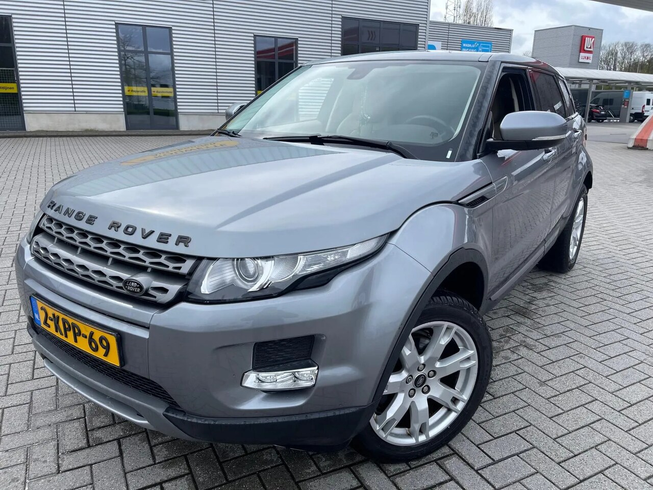 Land Rover Range Rover Evoque - 2.2 eD4 2WD Pure CLIMA AIRCO APK NAP - AutoWereld.nl