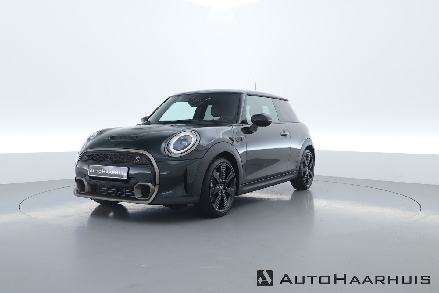 MINI Cooper S - 2.0 Resolute | Navi | Leder | Camera | Apple CarPlay | Keyless | 18" - AutoWereld.nl