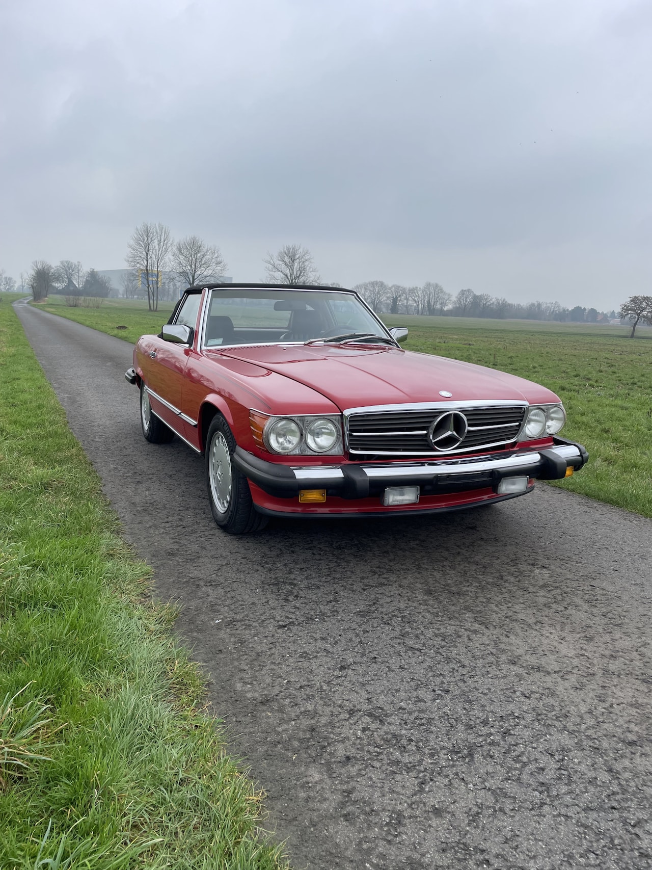 Mercedes-Benz SL-klasse - 560 Sehr niedrige Tachostand, Klima Hardtop mit Hardtoplift, Neuwertiges Verdeck Checkheft - AutoWereld.nl