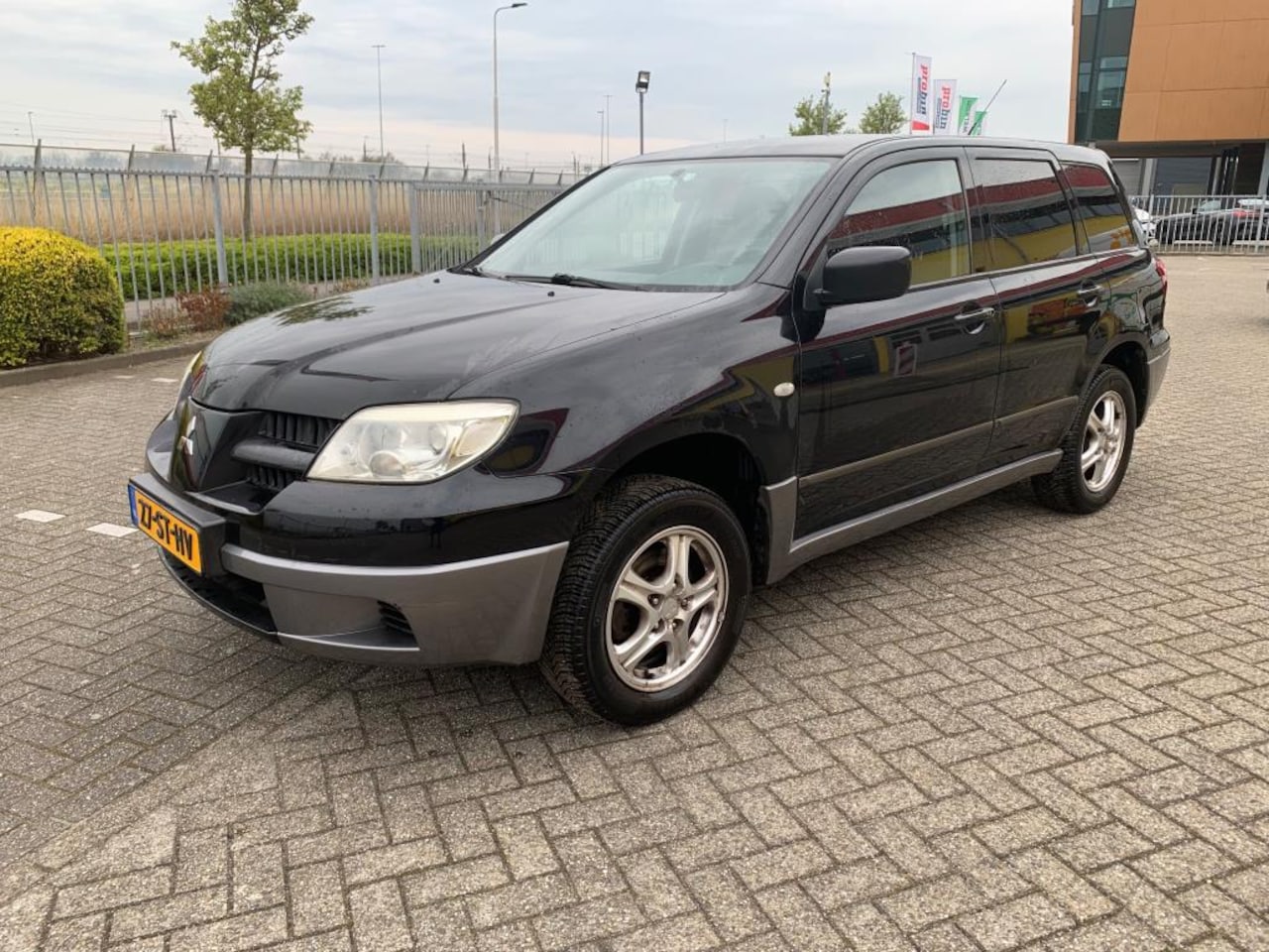 Mitsubishi Outlander Sport - 2.0 Invite+ Zwart 2006 Airco NAP! - AutoWereld.nl