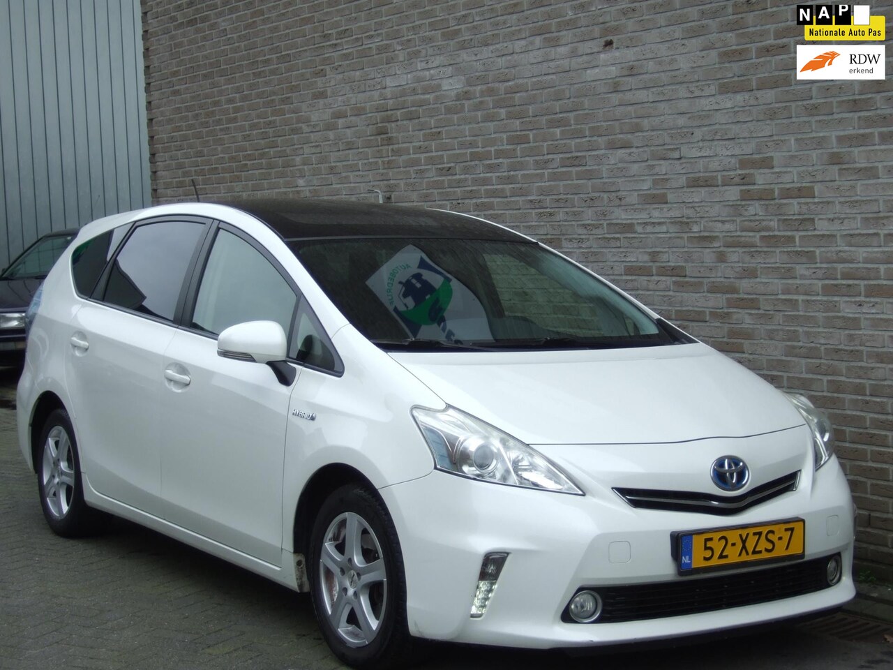 Toyota Prius Wagon - 1.8 Aspiration 96g 7p - 2e eig! - Panoramadak - - AutoWereld.nl