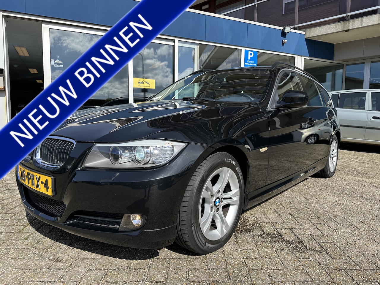 BMW 3-serie Touring - 318i Business Line navi airco keurige auto - AutoWereld.nl