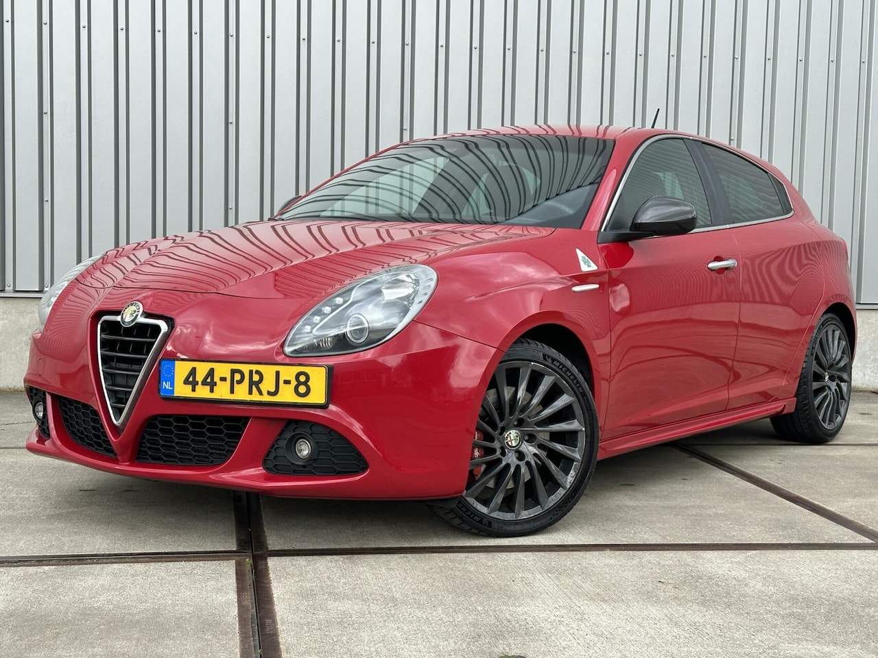 Alfa Romeo Giulietta - 1.7 TBi Quadrifoglio Verde 236PK Leder - Led - Zwarte Hemel - AutoWereld.nl