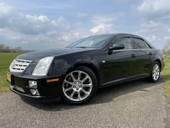 Cadillac STS - 4.6 V8 Sport Luxury Bosé - Leder - Navi - Xenon - Zeer Goede Staat