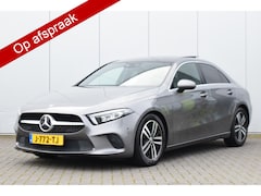 Mercedes-Benz A-klasse - 180 Business Solution Luxury Digi/Cockpit Schuifdak Leer/Sportstoelen/Verwarmd