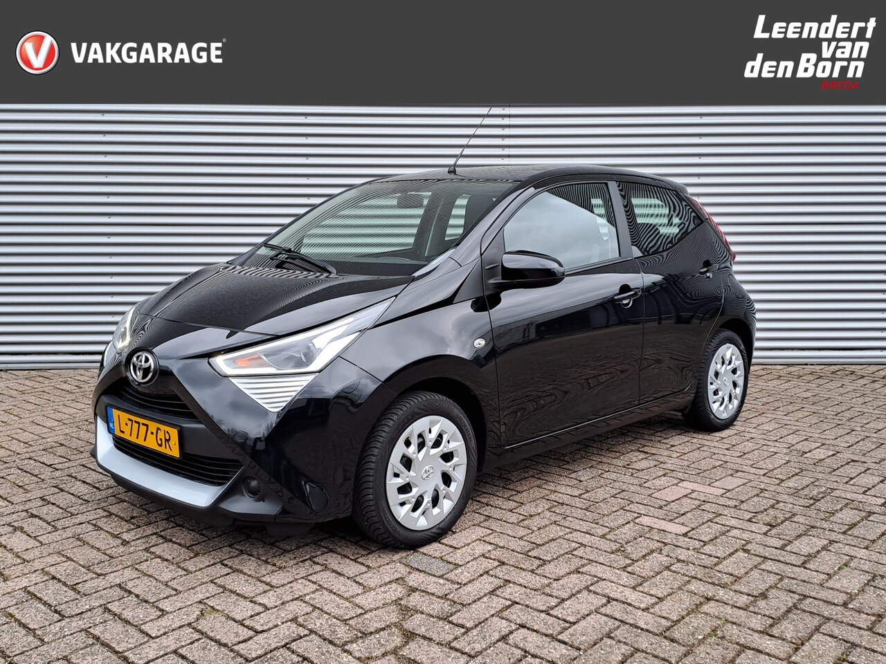 Toyota Aygo - 1.0 VVT-i x-play Camera | Airco | Apple Carplay/Android Auto - AutoWereld.nl