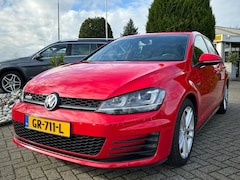 Volkswagen Golf - 2.0 TDI GTD 5-Deurs Rood 2013 LED Trekhaak