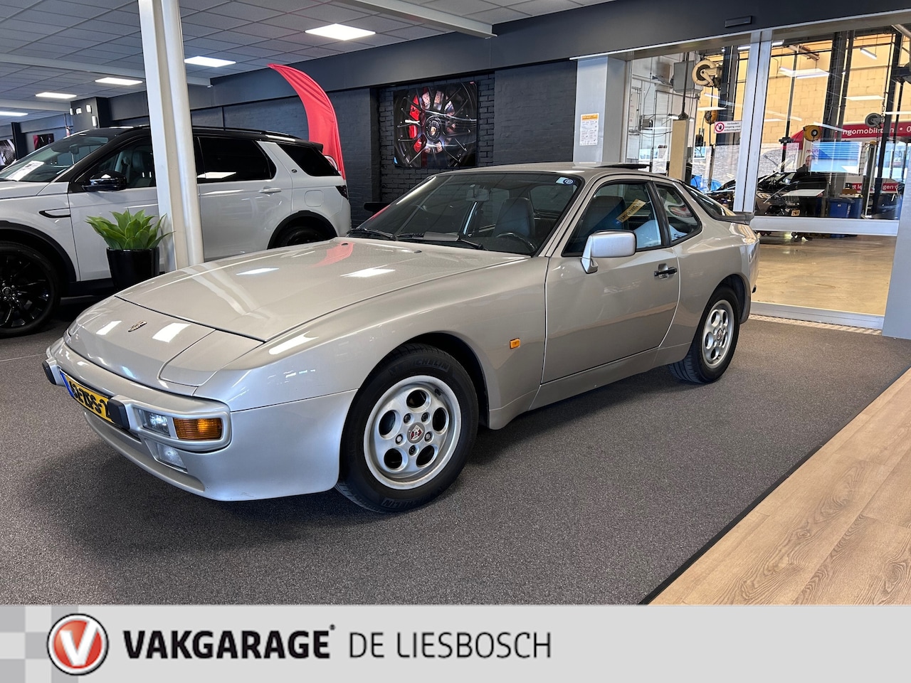 Porsche 944 - 2.5 Coupé/Airco/radio cd,nieuwe distributie - AutoWereld.nl