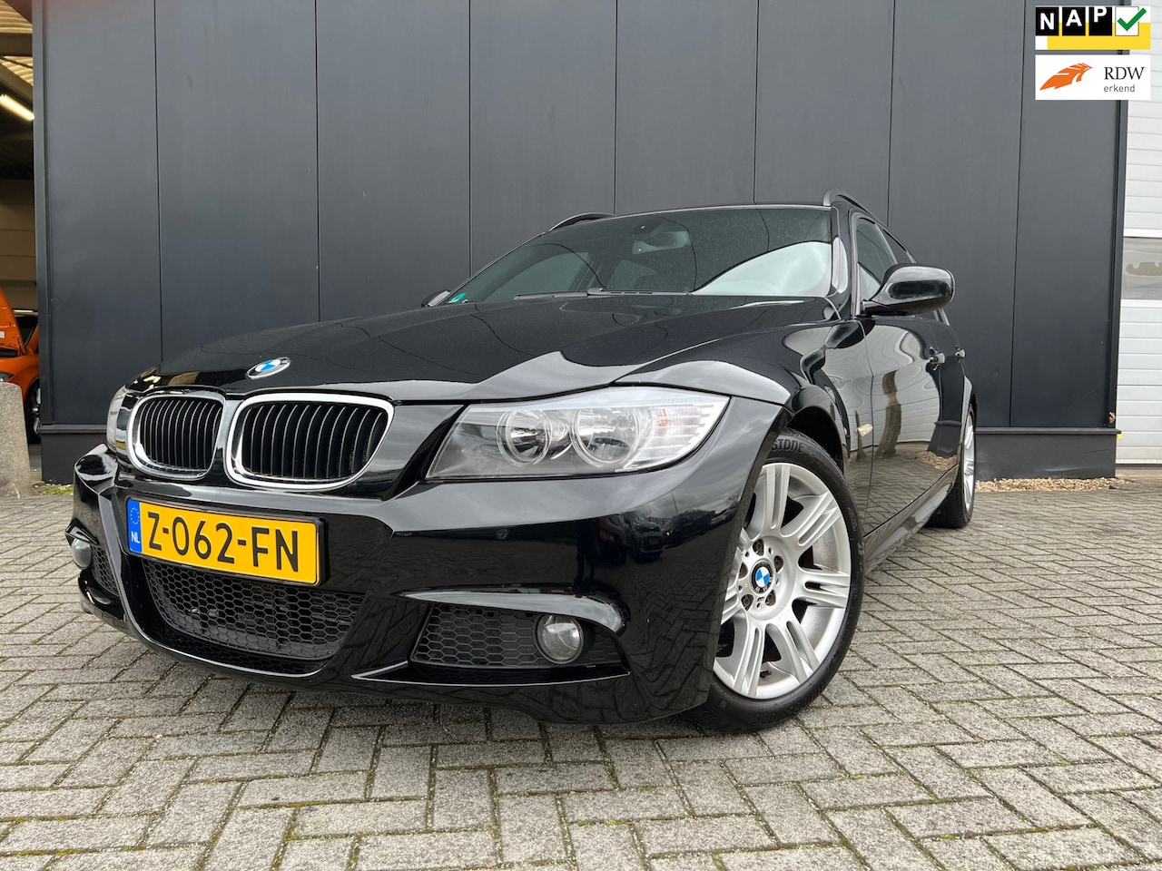 BMW 3-serie Touring - 320i M-Sport '09 Alcantara/Lmv/Navi/GehOnderh - AutoWereld.nl