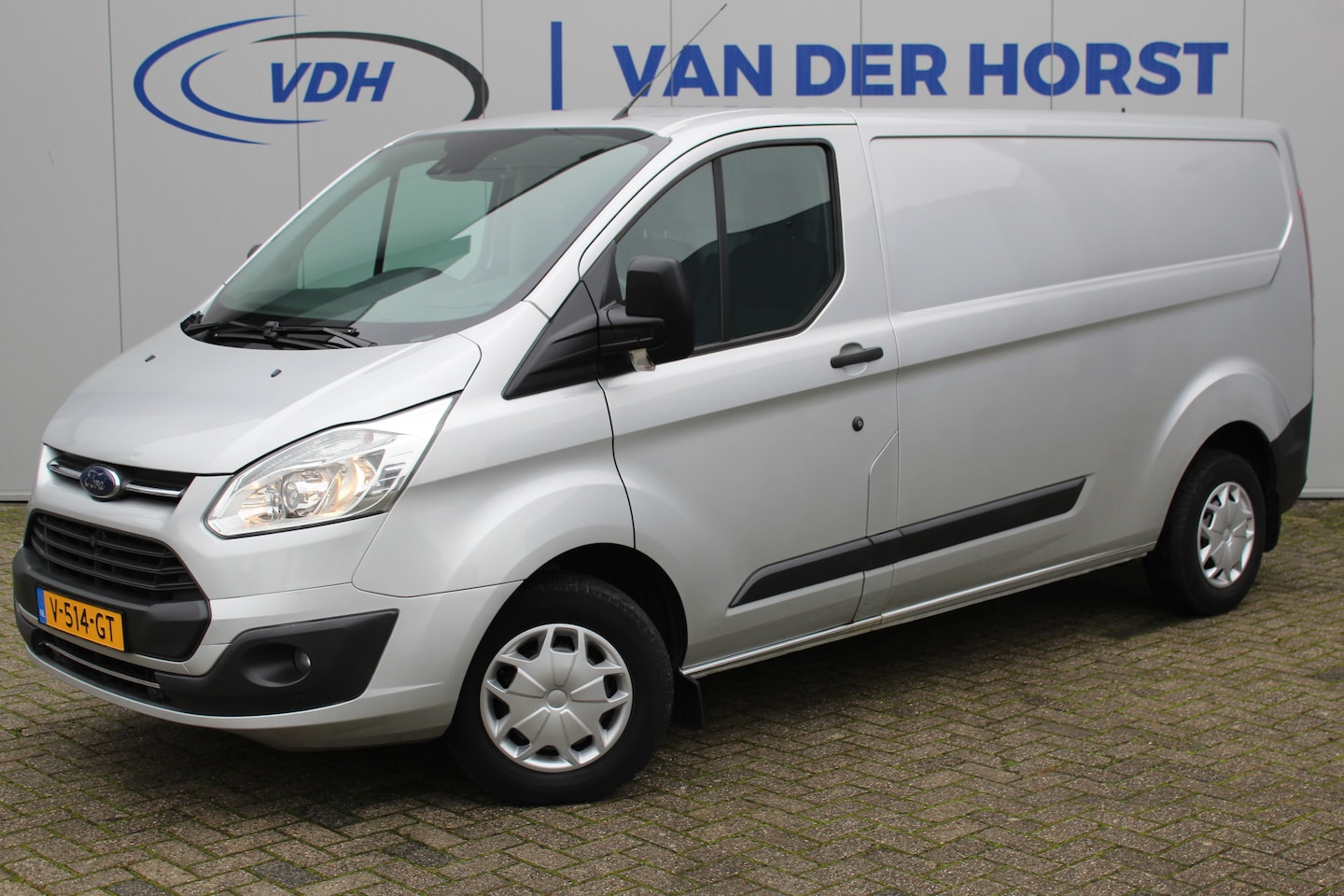 Ford Transit Custom - 290 2.0-105pk TDCI L2H1 Trend. Nette Ford Custom in de verlengde uitvoering, deze wagen ka - AutoWereld.nl